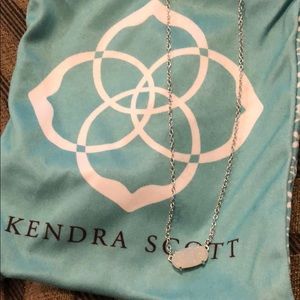 Kendra Scott necklace